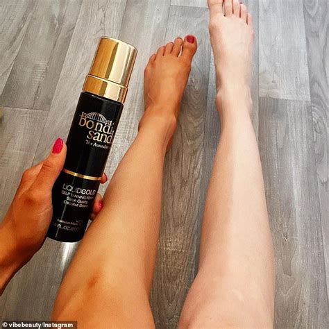 can fake tan wash off clothes